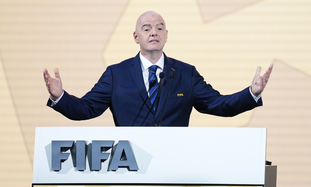 劍擊世界盃｜佘繕妡溫哥華站小組全勝晉級　鄭曉為一劍險勝闖正賽.